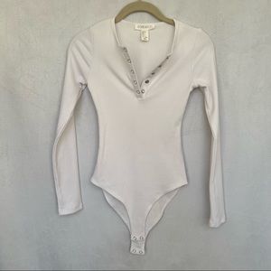 [SOLD] White Ribbed Bodysuit with Silver Buttons